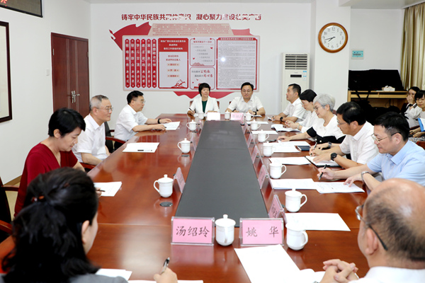 蔡达峰走访民进广西区委会机关并开展主题教育调研1.jpg